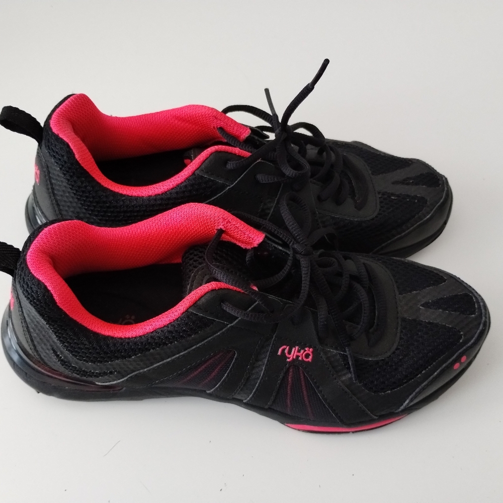Ryka Moxie Women's Size 9 M Black Pink Athletic Training
